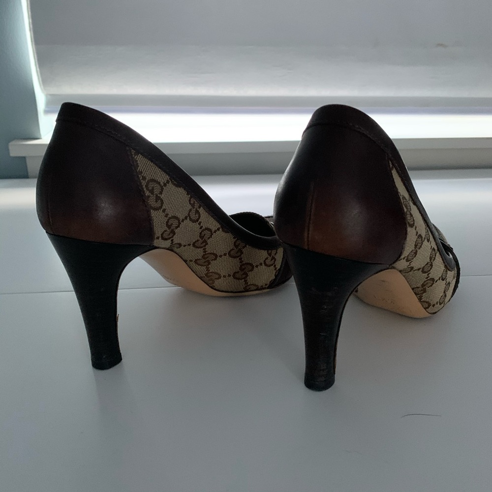 Authentic Gucci Pumps - Picture 4 of 5